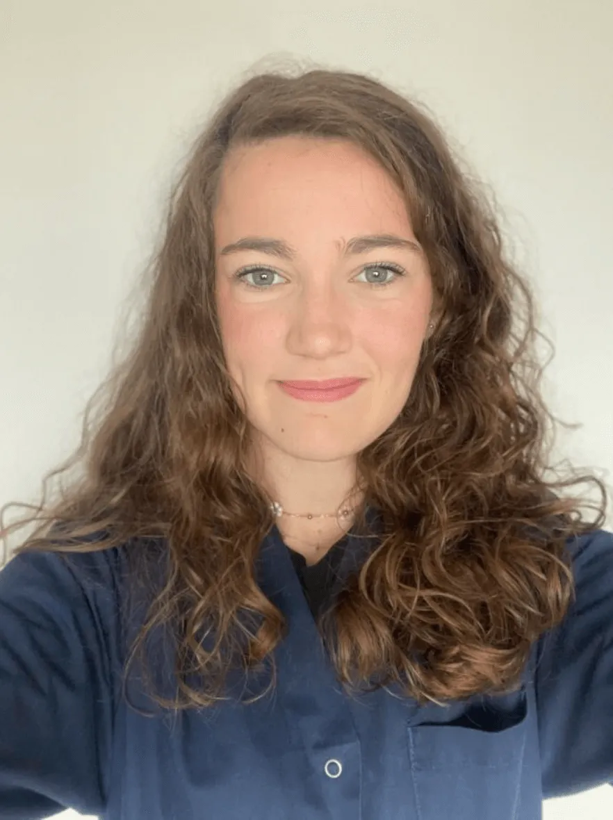 Photo Portrait de Marie Bris, Ostéopathe associée au cabinet de Steffie Payraudeau